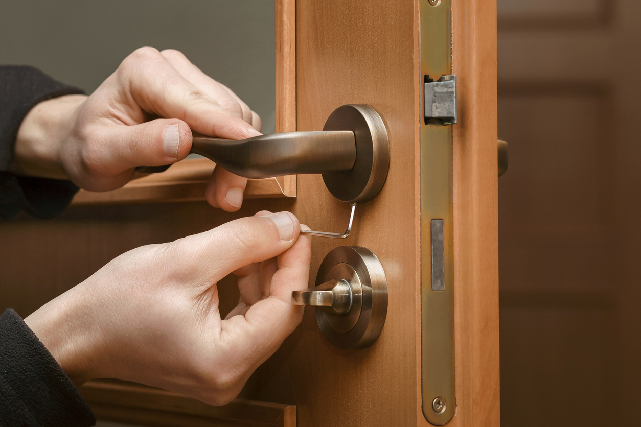 Read more about the article Why Choose Keith’s Lock and Door Service for Your Security Needs?